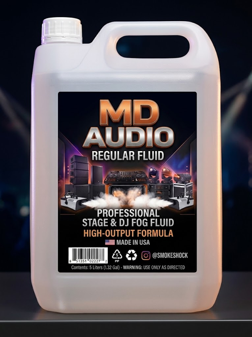 Garrafa de líquido de humo MD AUDIO Regular de 5 litros con etiqueta negra y letras naranjas y blancas.